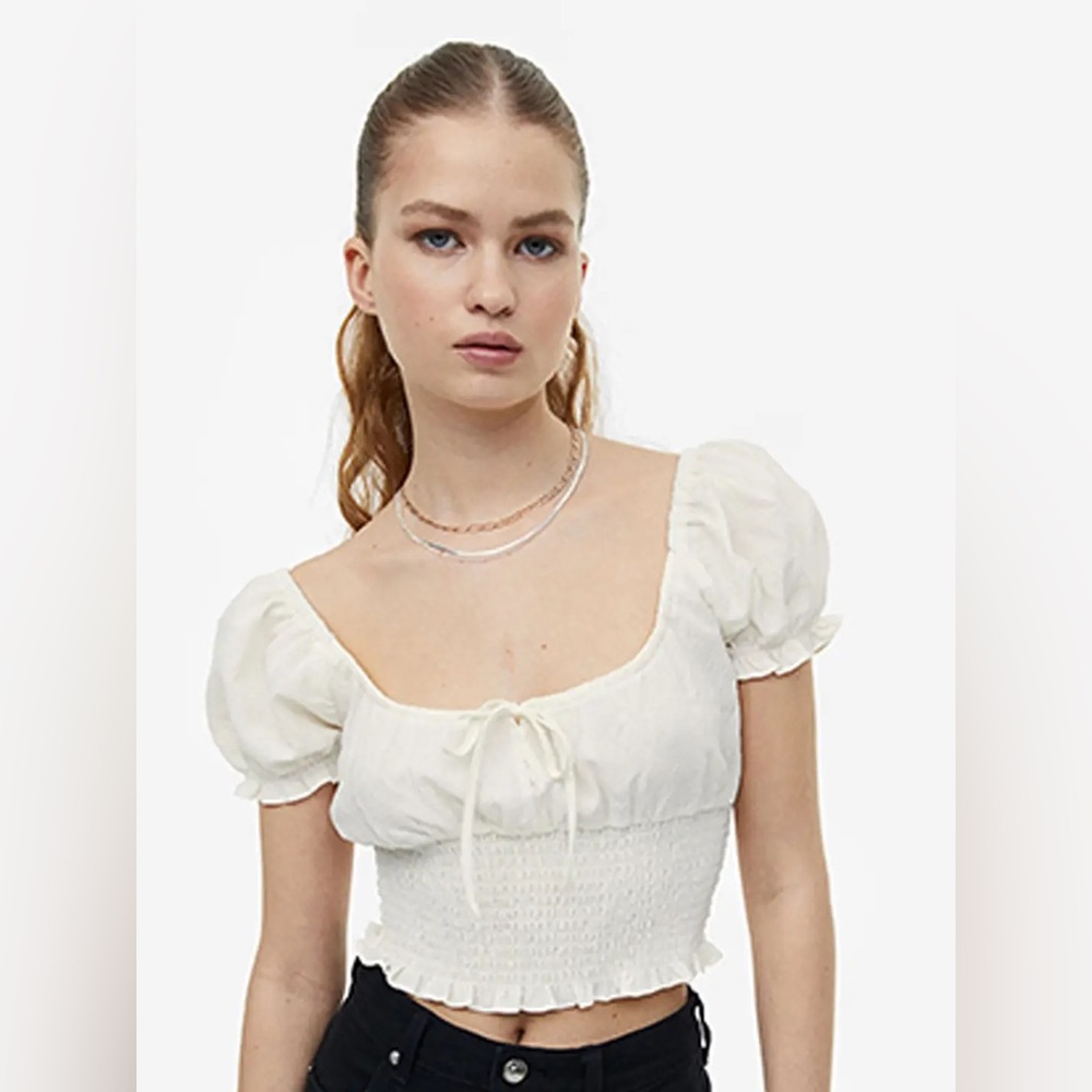 DIVIDED BY H&M Elegant Off-White Puff Sleeve Smocked Top